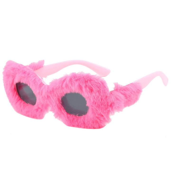 Dame moteriktig solbrille i trendy fleece-design Skanto