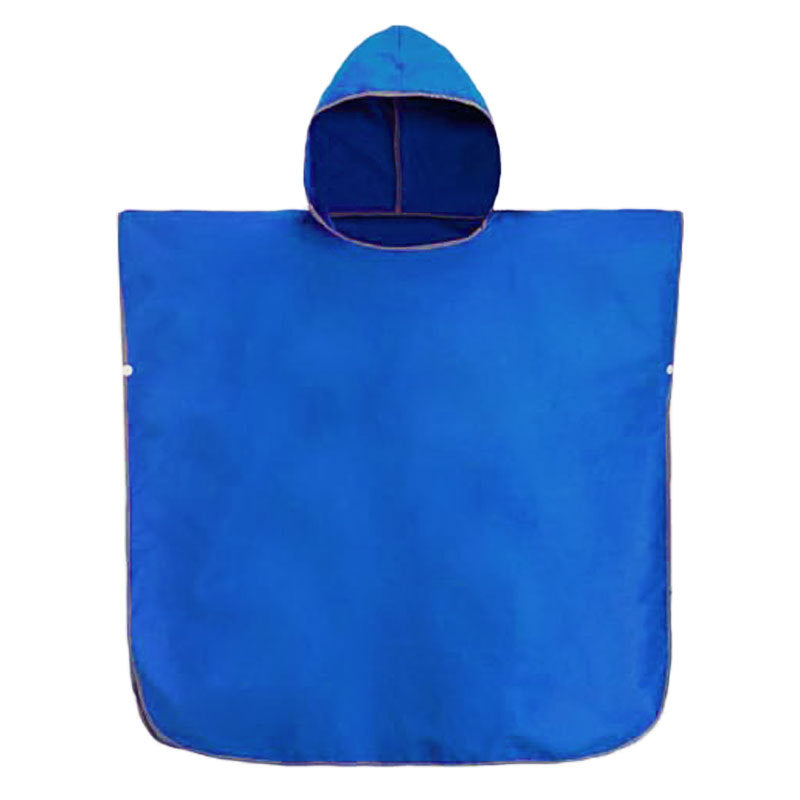 Regnponcho med hette Skanto