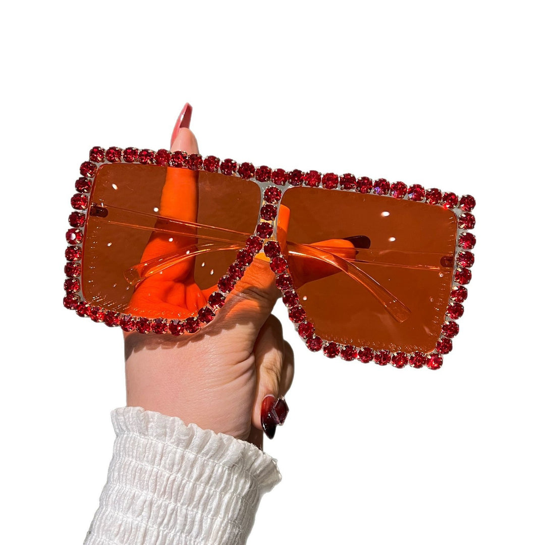 Dame Oversized solbriller med glitrende strassramme Skanto