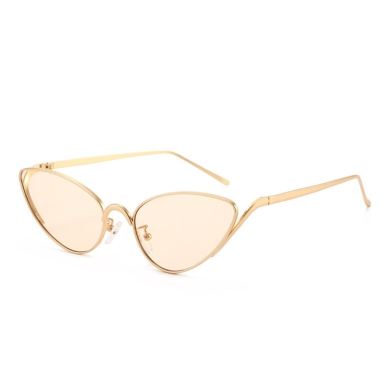 Dame Cat-Eye solbriller i elegant design Skanto