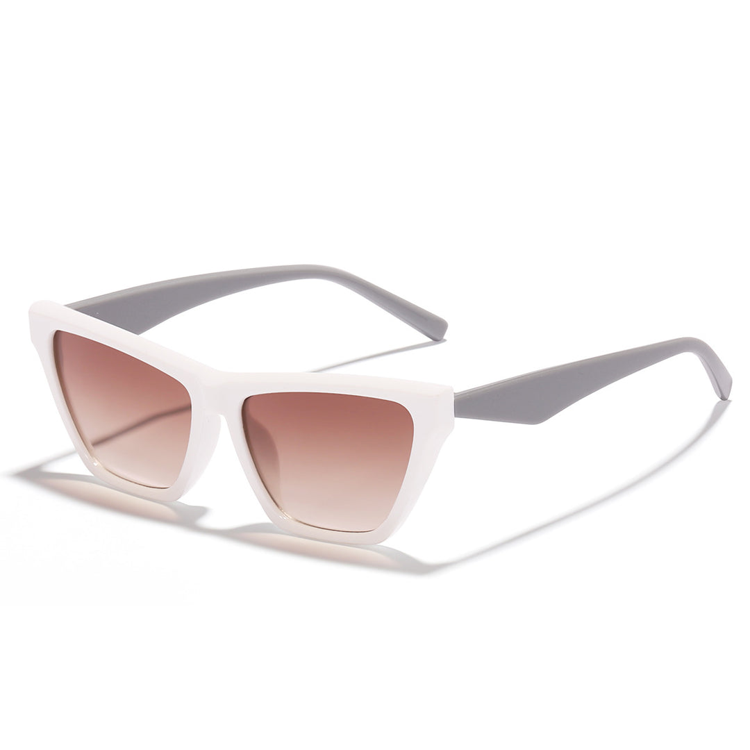 Dame designer solbrille med stilfull transparent ramme og UV-beskyttelse Skanto