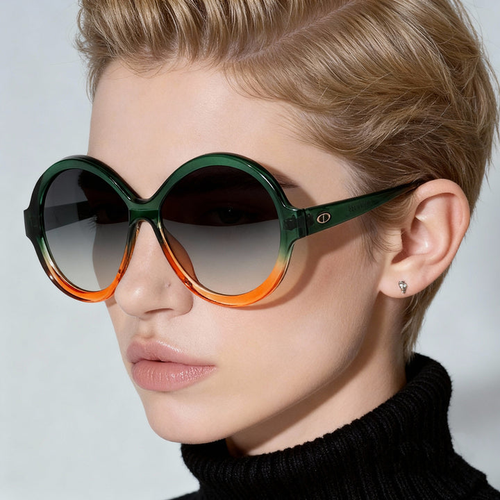 Dame oversized moteriktig solbrille med unik rammeform Skanto
