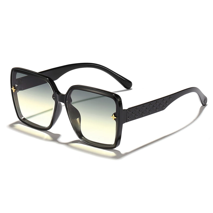 Dame oversized solbrille med elegant ramme og UV-beskyttelse Skanto