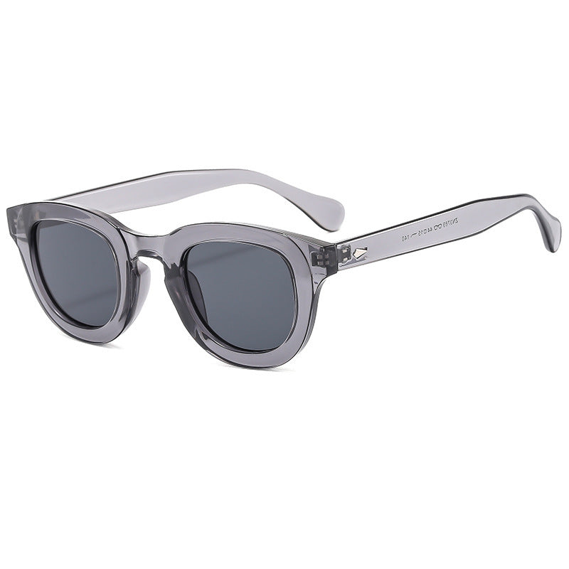 Dame solbrille med moteriktig cat-eye design og UV-beskyttelse Skanto