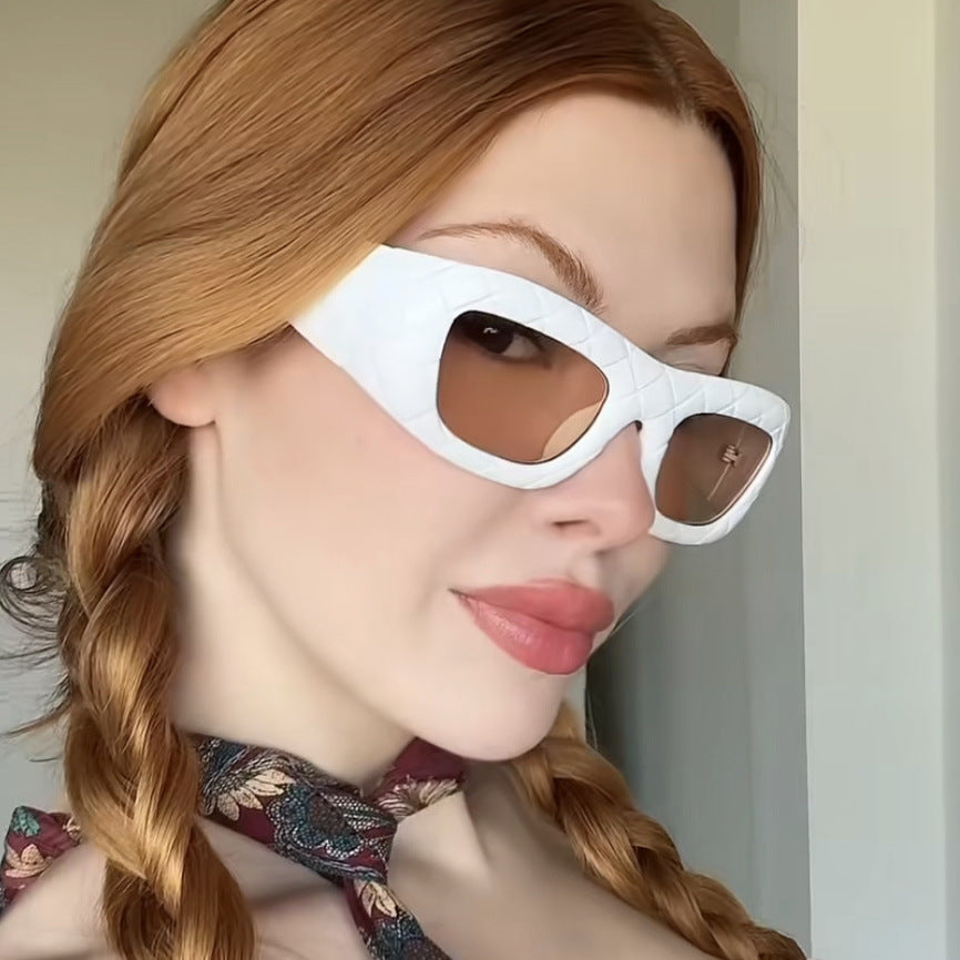 Dame ekstravagant solbrille med strukturert ramme Skanto