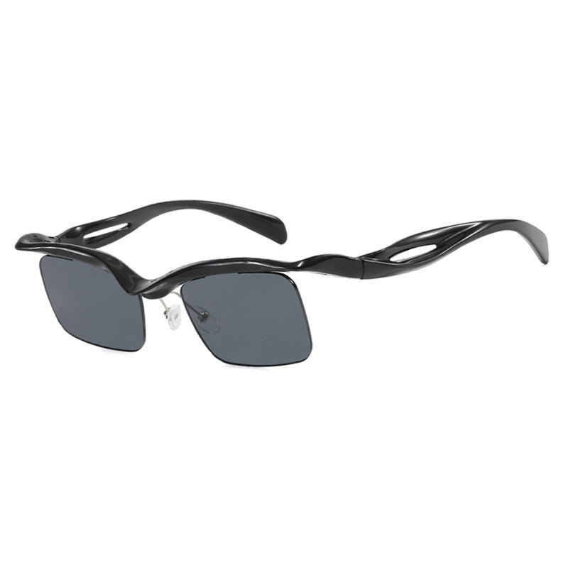 Damer sporty solbrille med aerodynamisk design og komfortabel bæreopplevelse Skanto