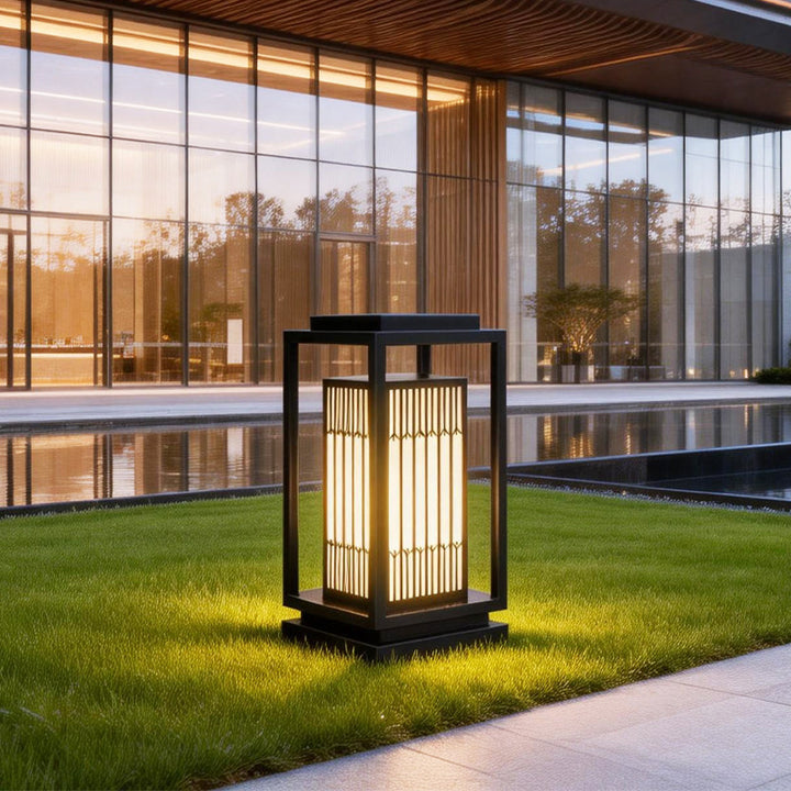 Japansk-inspirert LED utendørs lanterne med tre ramme Skanto