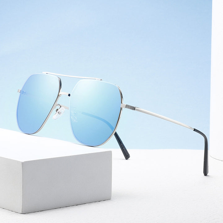 Kvinnenes fashionable solbriller Skanto