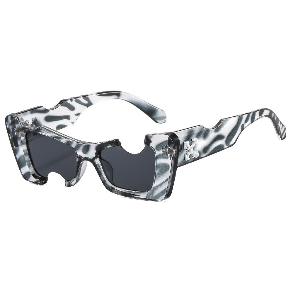 Dame futuristisk designer solbrille Skanto