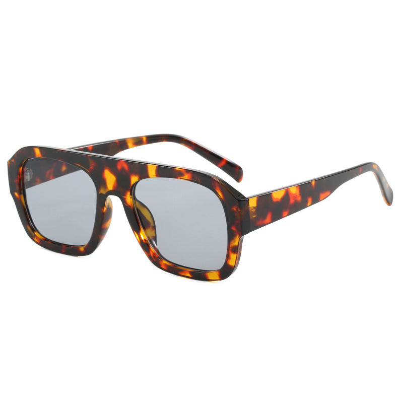 Dame oversized kvadratisk solbrille med moderne design Skanto