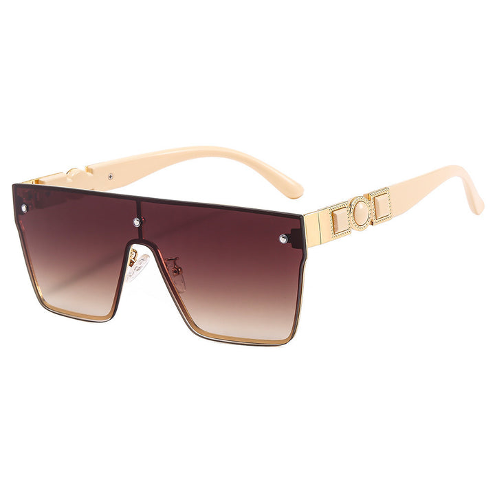 Dame oversized gjennomsiktig solbrille med moderne ramme Skanto