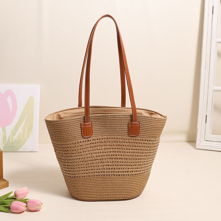 Elegant Bast-veske med skinnaksenter Skanto