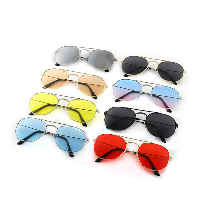 Dame solbrille med oval ramme og beskyttende gradientlinse Skanto
