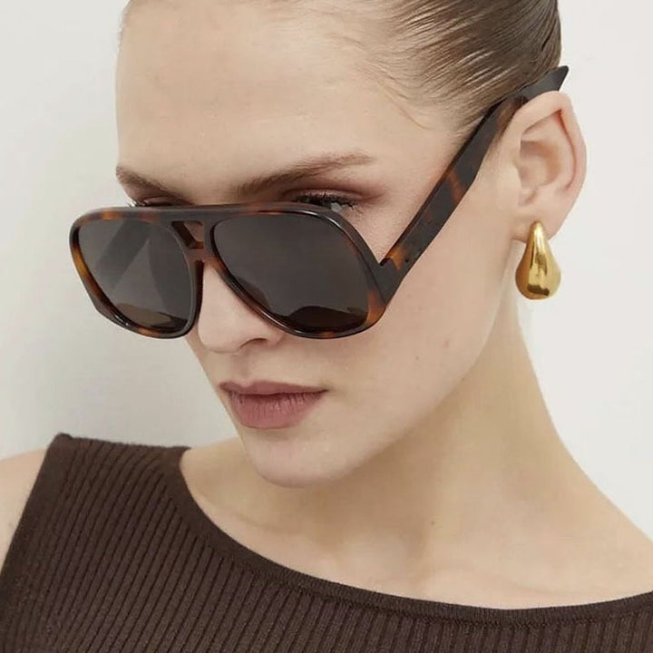 Dame trendy oversized solbriller i moderne skilpaddemønster Skanto