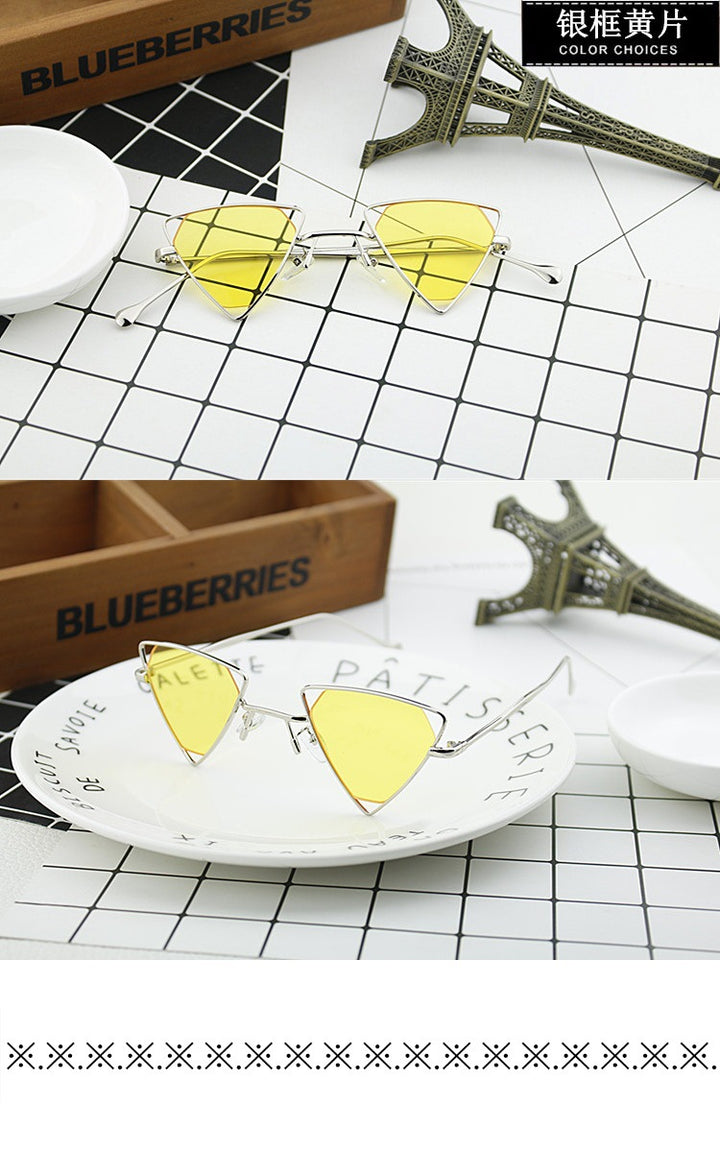 Dame geometrisk solbrille med elegant metallramme Skanto