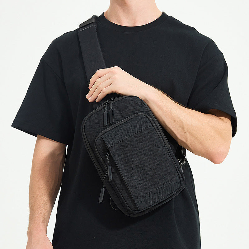 Kompakt Multi-Lomme Sling Bag Skanto