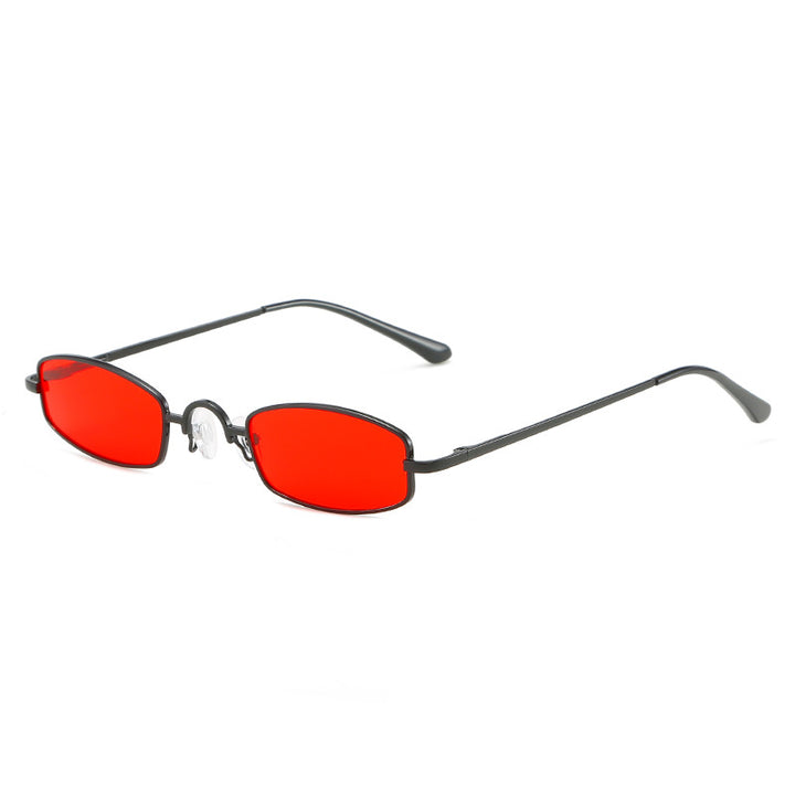 Dame fashion solbrille i futuristisk design Skanto