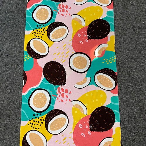 Beach towel with tropical flamingo design Skanto