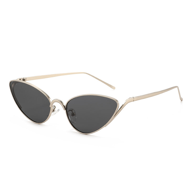 Dame Cat-Eye solbriller i elegant design Skanto