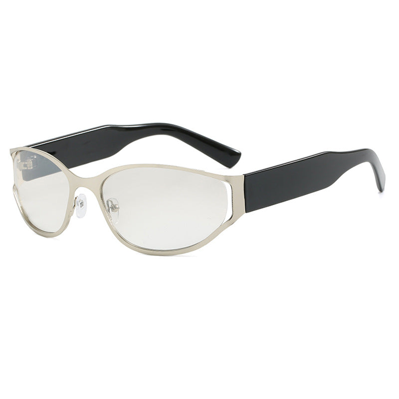 Dame moderne solbriller med elegante konturer og beskyttende UV-filter Skanto