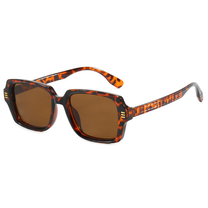 Dame trendy firkantet solbrille med strukturert ramme Skanto