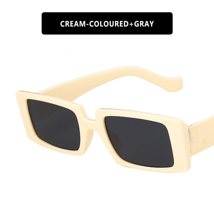 Dame kvadratisk solbrille med moderne ramme og stillegant design Skanto