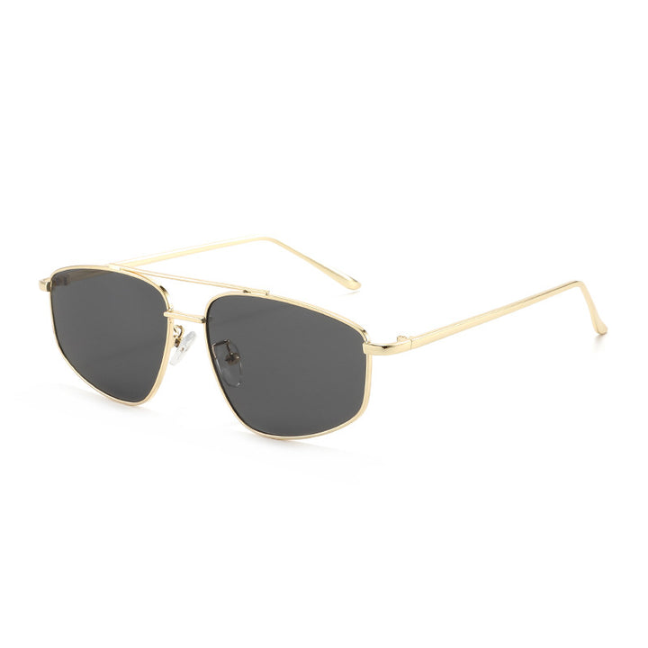 Dame geometrisk solbrille med høykvalitets metallramme og polariserte glass Skanto
