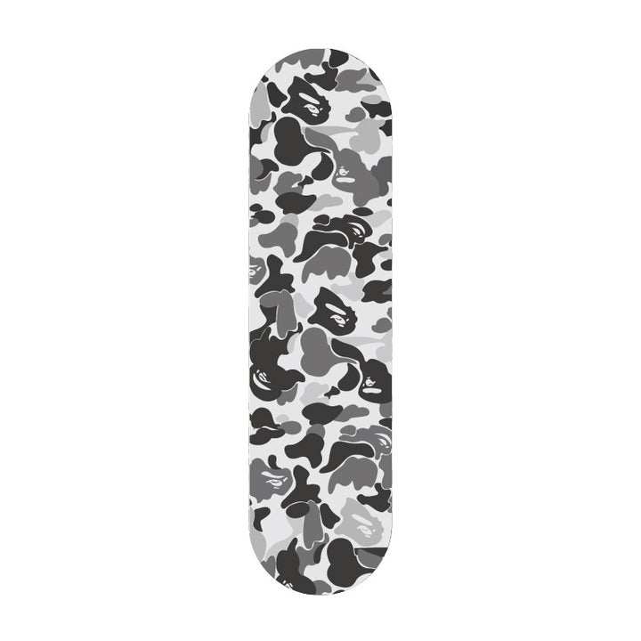 Grafisk skateboarddekk med tilpasset design Skanto
