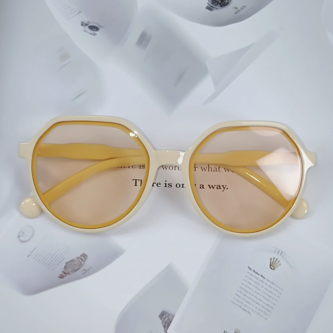 Dame Geometrisk solbrille med ekstravagant aksent Skanto