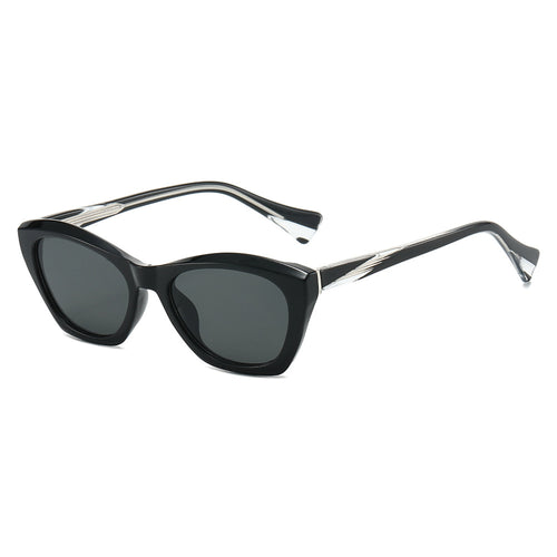Dame Cat-Eye solbriller med transparente og fargede detaljer Skanto