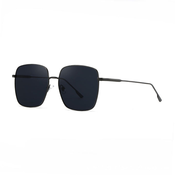 Dame solbrille med moderne firkantet rustfritt stålramme og polarisert glass Skanto