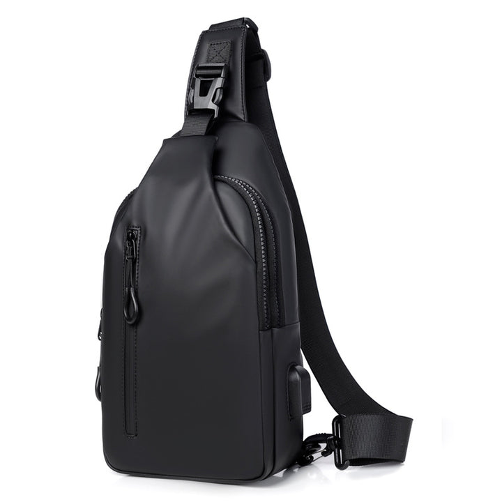 Sling-Bag med vannavvisende materiale og praktisk romdesign Skanto