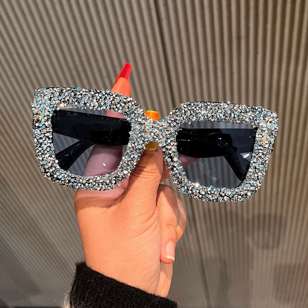 Dame Glamourøse Statement-solbriller med glitrende strass-dekorasjon Skanto