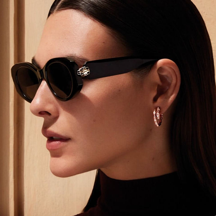 Dame elegant solbrille med stilige konturer Skanto