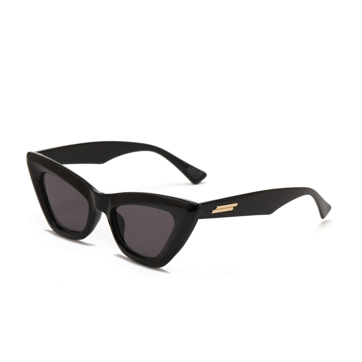 Dame Cat-Eye solbriller med moderne og elegant design Skanto