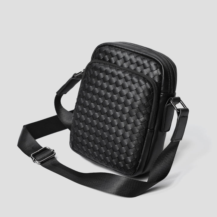 Praktisk Crossbody-veske med flettet design Skanto