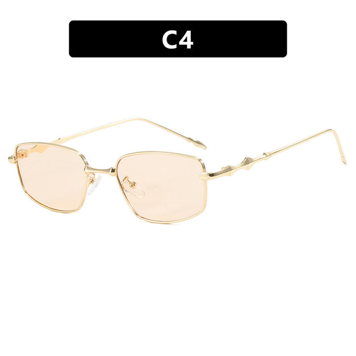 Dame moteriktig kvadratisk solbrille i unikt design Skanto