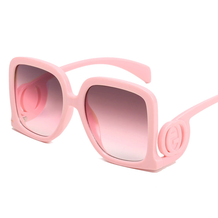 Dame solbrille i elegant kvadrat-design Skanto