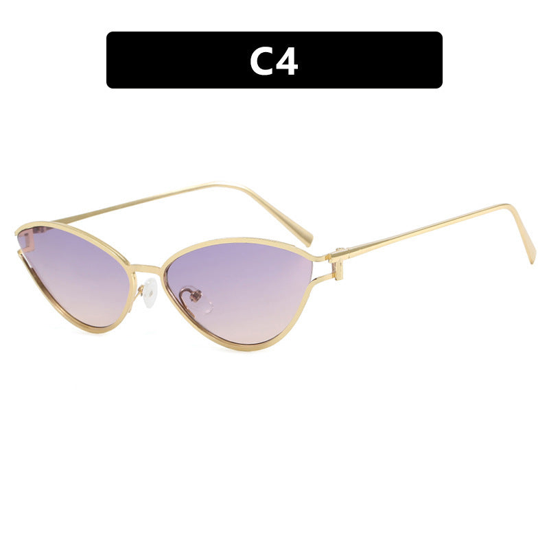 Dame Cat-Eye solbriller i elegant gullramme Skanto