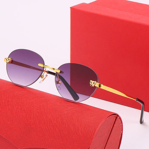 Dame oval solbrille med luksuriøse metalliske aksenter Skanto