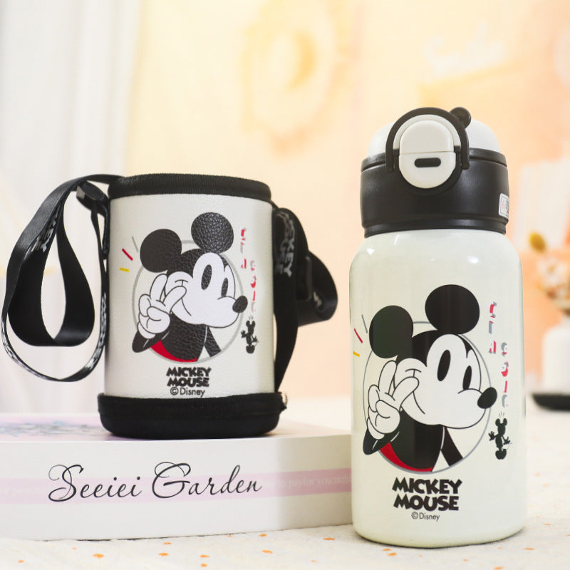 Isolert drikkeflaske med Mickey-Mouse-motiv og praktisk bærestropp Skanto