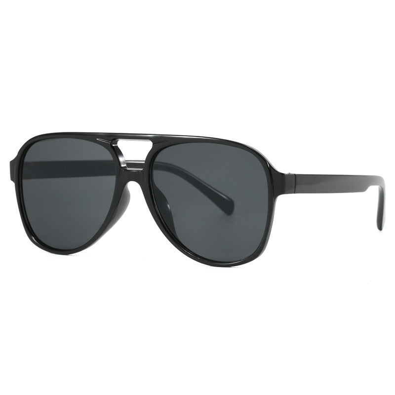 Dame Oversized Solbrille med sportslig design Skanto