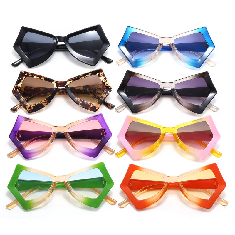Dame polygonal solbrille i ekstravagant design Skanto