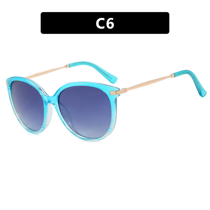 Dame solbriller i trendy Cat-Eye design med lett ramme og UV-beskyttelse Skanto
