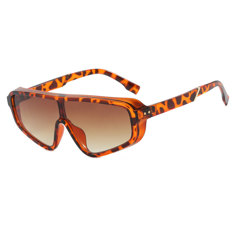 Dame Sports solbrille med stort synsfelt og UV-beskyttelse Skanto