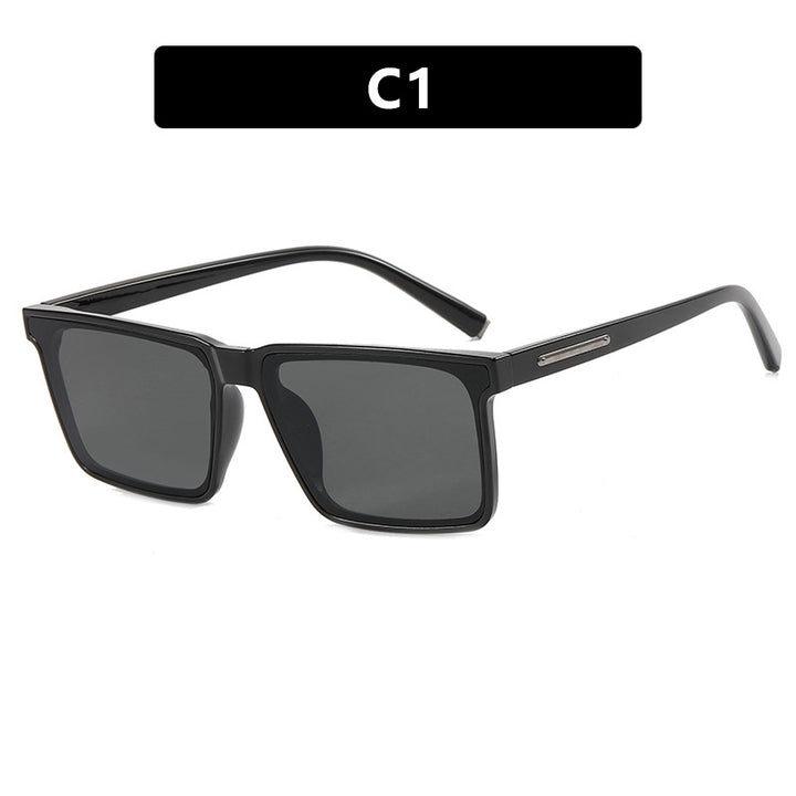 Dame kvadratisk solbrille med moderne, robust plastisk ramme Skanto