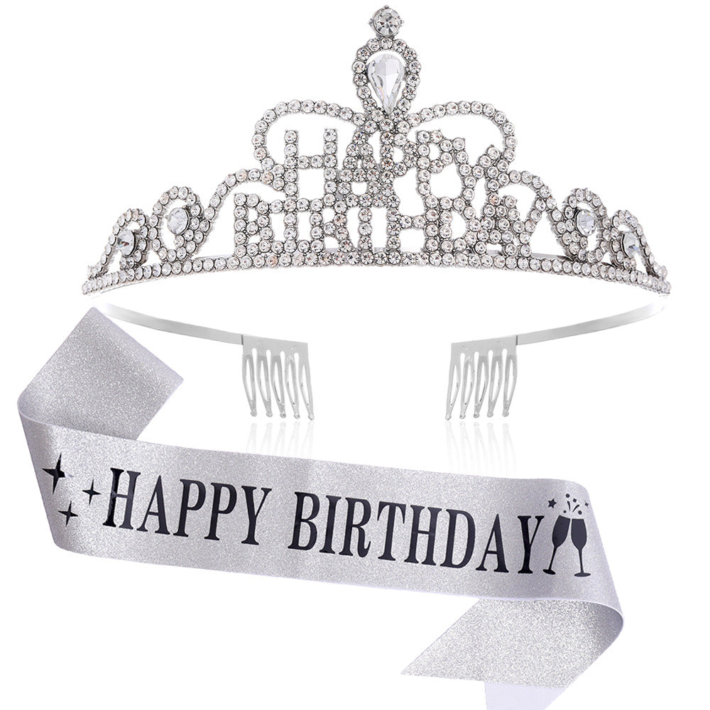 Dame Funkenkrone med "Happy Birthday" skrift Skanto