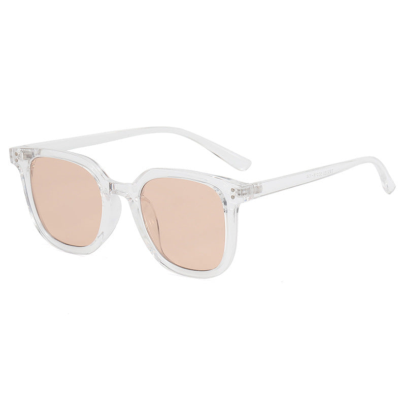 Dame kvadratisk designerbrille med tykk ramme og elegant profil Skanto