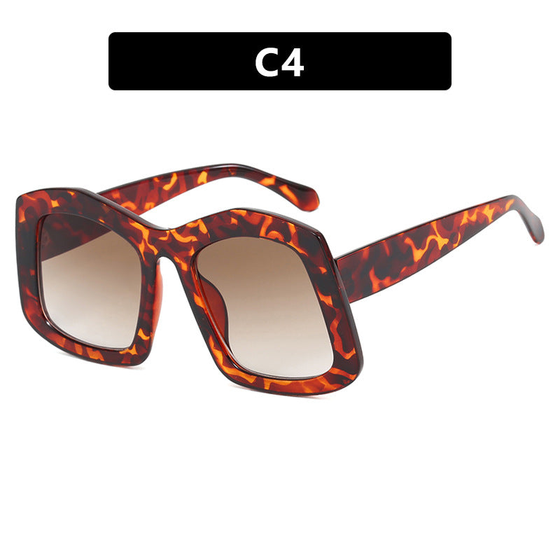 Damer stor solbrille med moteriktig design og UV-beskyttelse Skanto