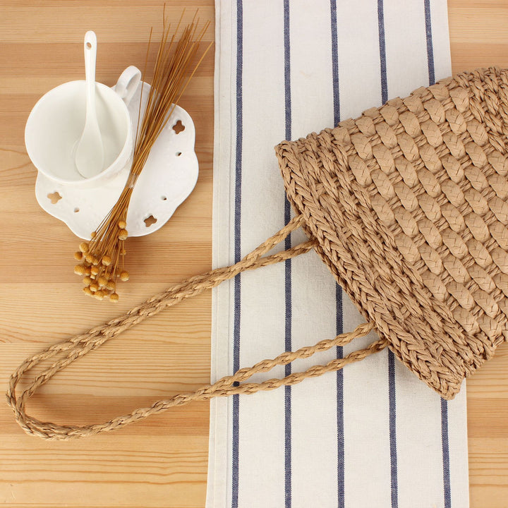 Handbag made of handmade natural weave with sturdy carrying handle Skanto